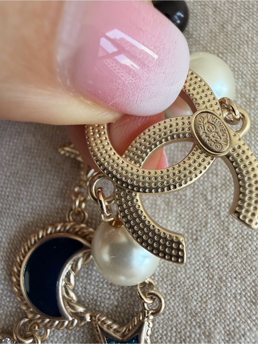💙CHANEL Gold-Tone Multi-Strand Pearl Necklace with Blue Stars & Black Beads✨ - Picture 7 of 11